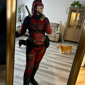 Ladydeadpool costume